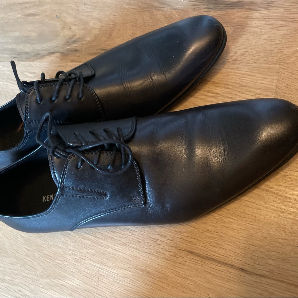 Kenneth Cole Dress shoes